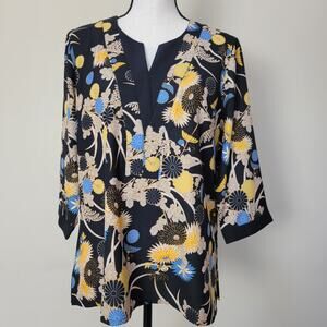 D & Co Women's Sz M Floral Tunic Blouse Top 3/4 Sleeve Contrast Trim V Neck Top